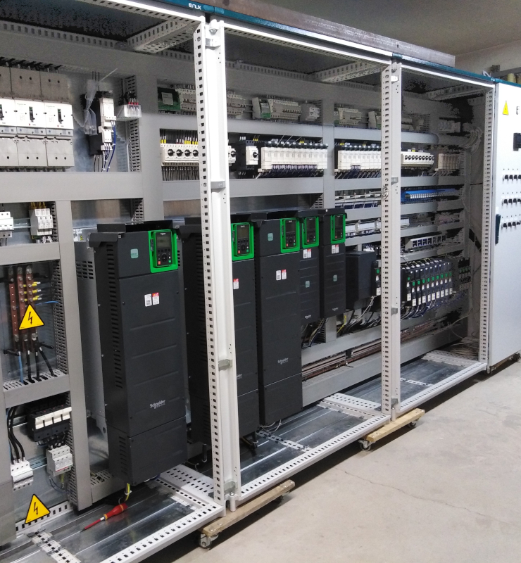 Fabrication armoire électrique tableautier